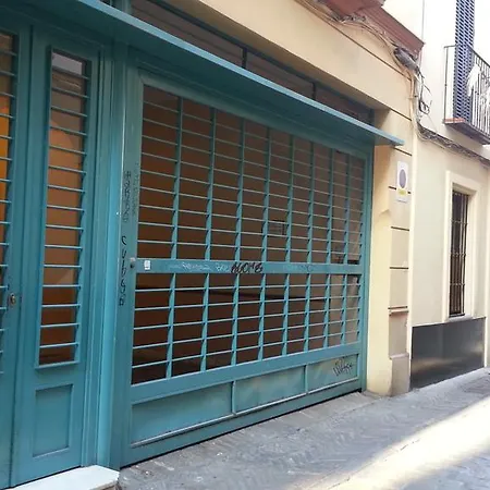 Duplex Donkey Parking Apartment