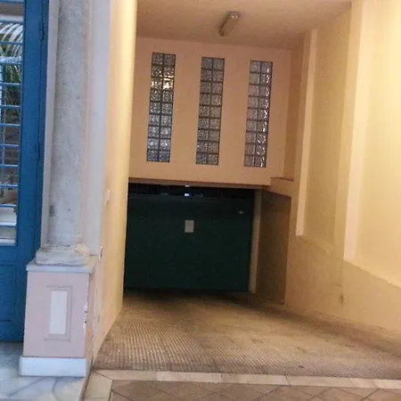 Duplex Donkey Parking Apartment *