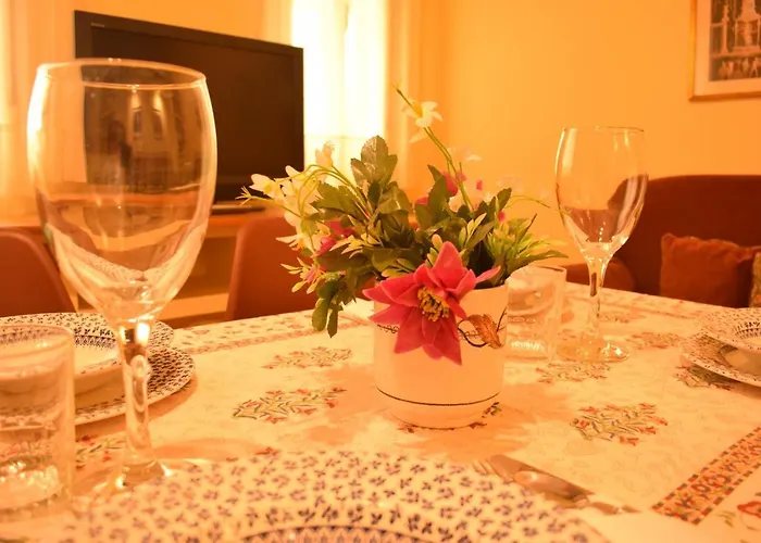 Duplex Donkey Parking